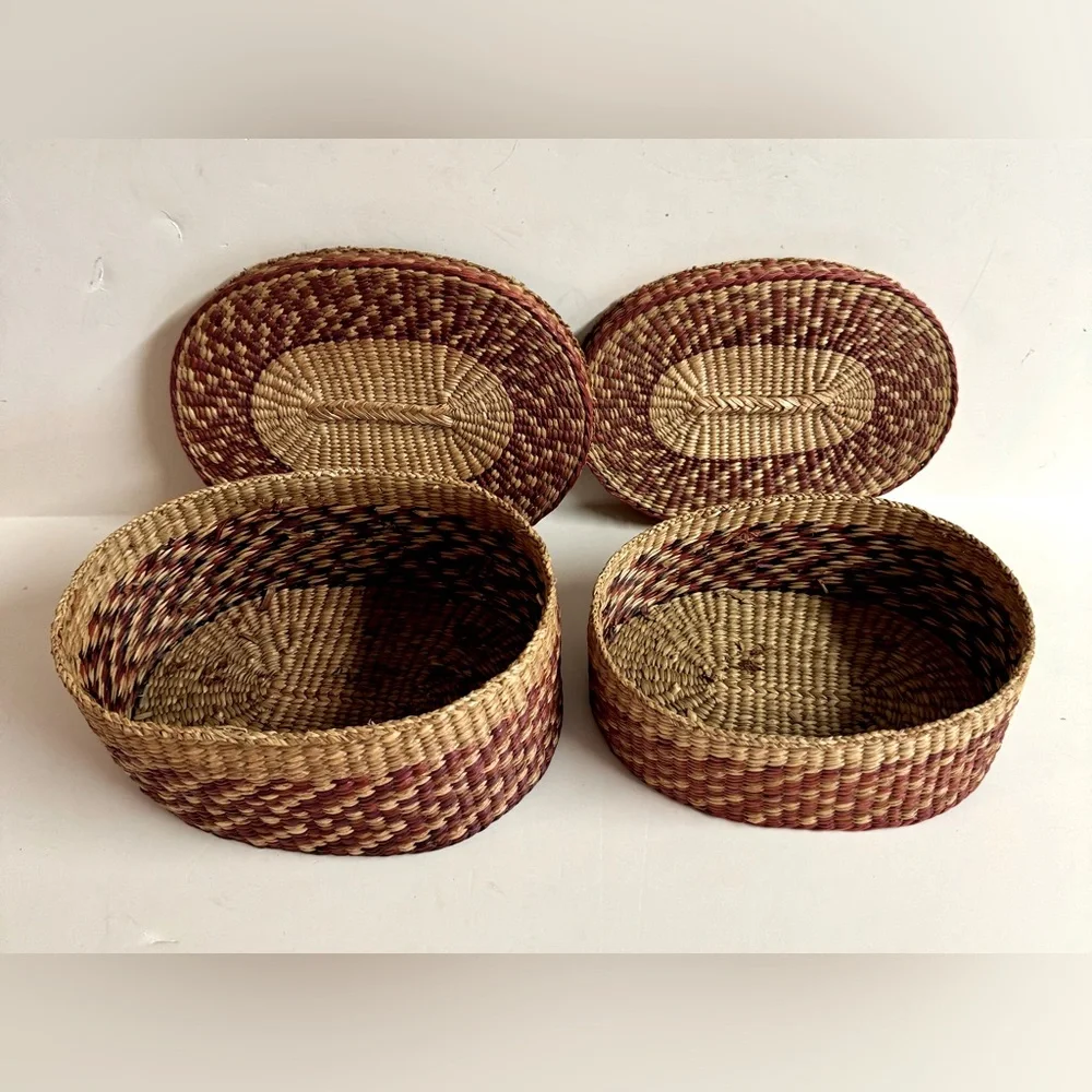 2PC Vtg 70s Finely Handwoven oval nesting baskets.Beautiful neutral tones.
